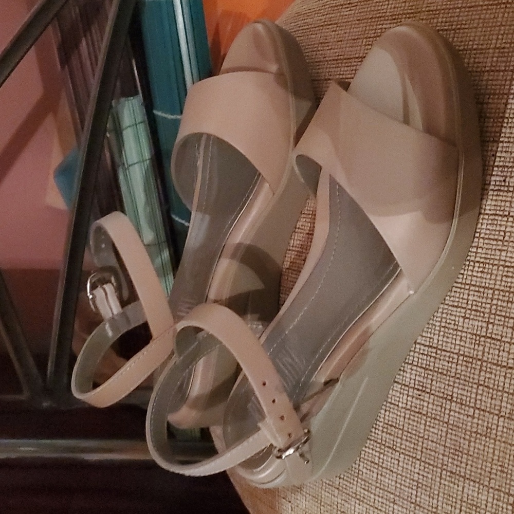 Sz 36 NIB $230 Ruco Line sandals